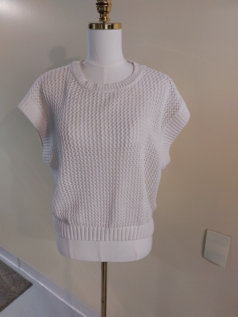 CeCe Ivory Knit Crewneck Cap-Sleeve Sweater